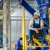 شركة تشغيل وصيانة المرافق: 0550207771